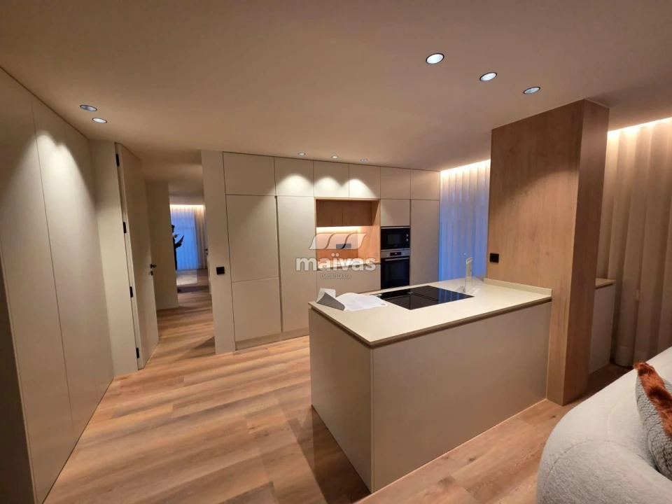 Apartamento T2 para Venda em Vila Verde e Barbudo Foto 9