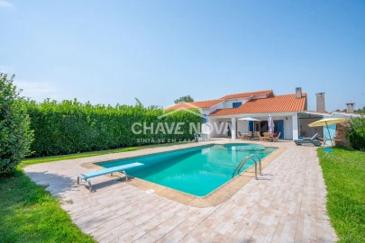 Moradia T4 para Venda em Merelim (São Paio), Panoias e Parada de Tibães