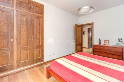 Moradia T4 para Venda em Sesimbra (Castelo)