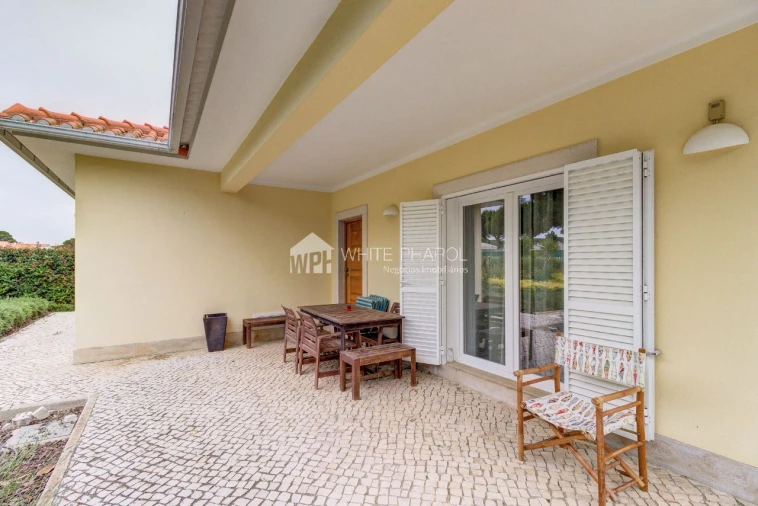 Moradia T4 para Venda em Sesimbra (Castelo) Foto 9