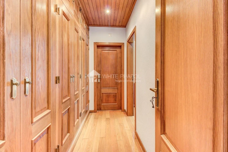 Moradia T4 para Venda em Sesimbra (Castelo) Foto 19