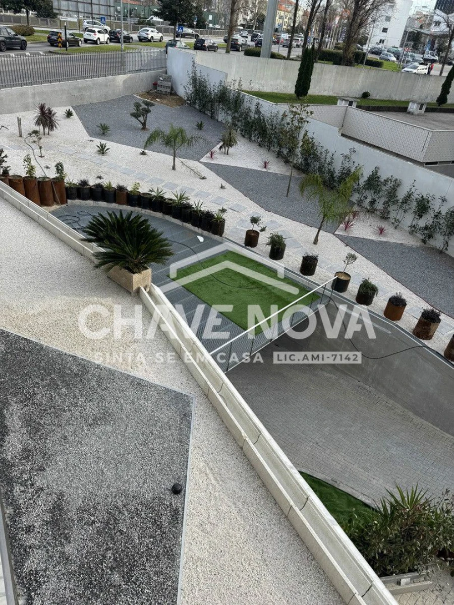 Apartamento T1 para Arrendamento em Ramalde Foto 14