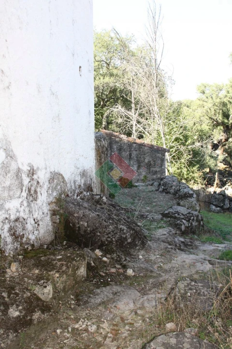 Moradia T2 para Venda em Santa Maria de Marvão