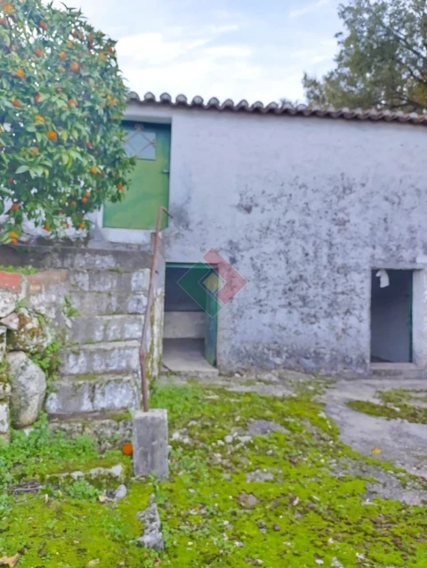 Moradia T2 para Venda em Santa Maria de Marvão