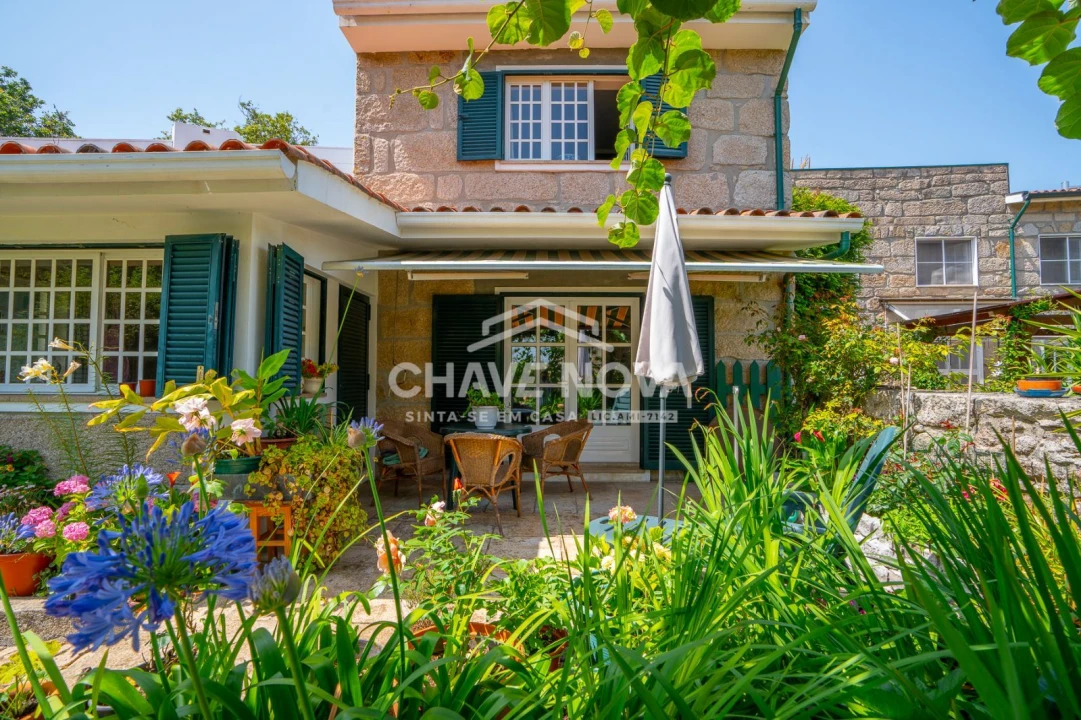 Moradia T4 para Venda em Castêlo da Maia Foto 1