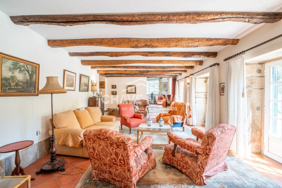 Moradia T4 para Venda em Castêlo da Maia Foto 8