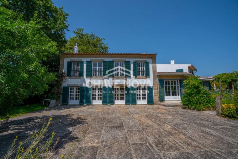 Moradia T4 para Venda em Castêlo da Maia Foto 3