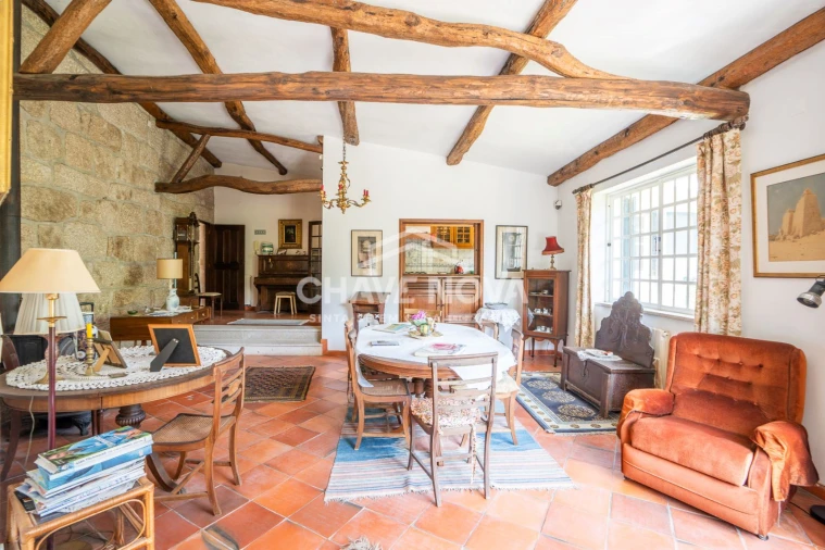 Moradia T4 para Venda em Castêlo da Maia Foto 10