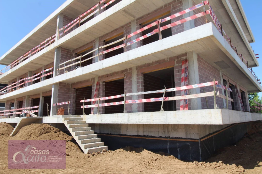 Apartamento T3 para Venda em Parceiros e Azoia Foto 11