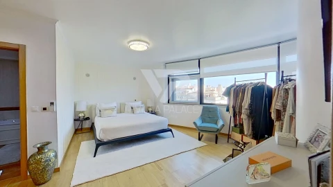 Apartamento T5 para Arrendamento em Alvalade