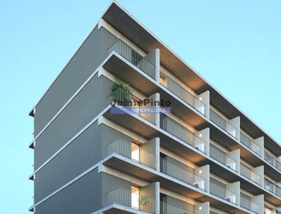 Apartamento T2 para Venda em Paranhos Foto 1