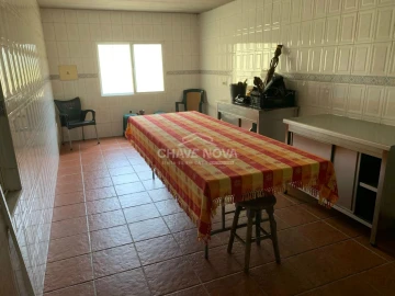 Negócio para Arrendamento em Oiã