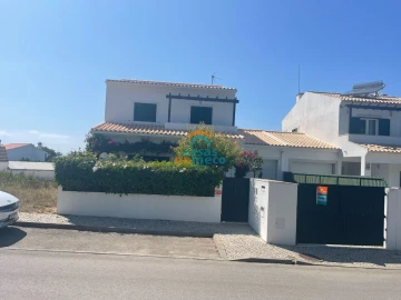 Moradia T4 para Venda em Sesimbra (Castelo)