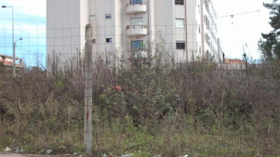 Terreno P/ Prédio para Venda em Rio Tinto