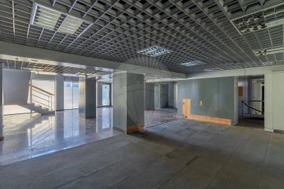 Loja para Venda em Santo Antonio dos Olivais