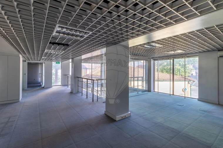 Loja para Venda em Santo Antonio dos Olivais Foto 4