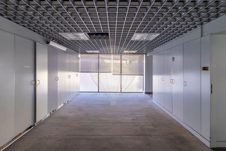 Loja para Venda em Santo Antonio dos Olivais Foto 15