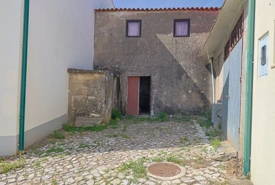 Moradia T1 para Venda em Abrunheira, Verride e Vila Nova da Barca