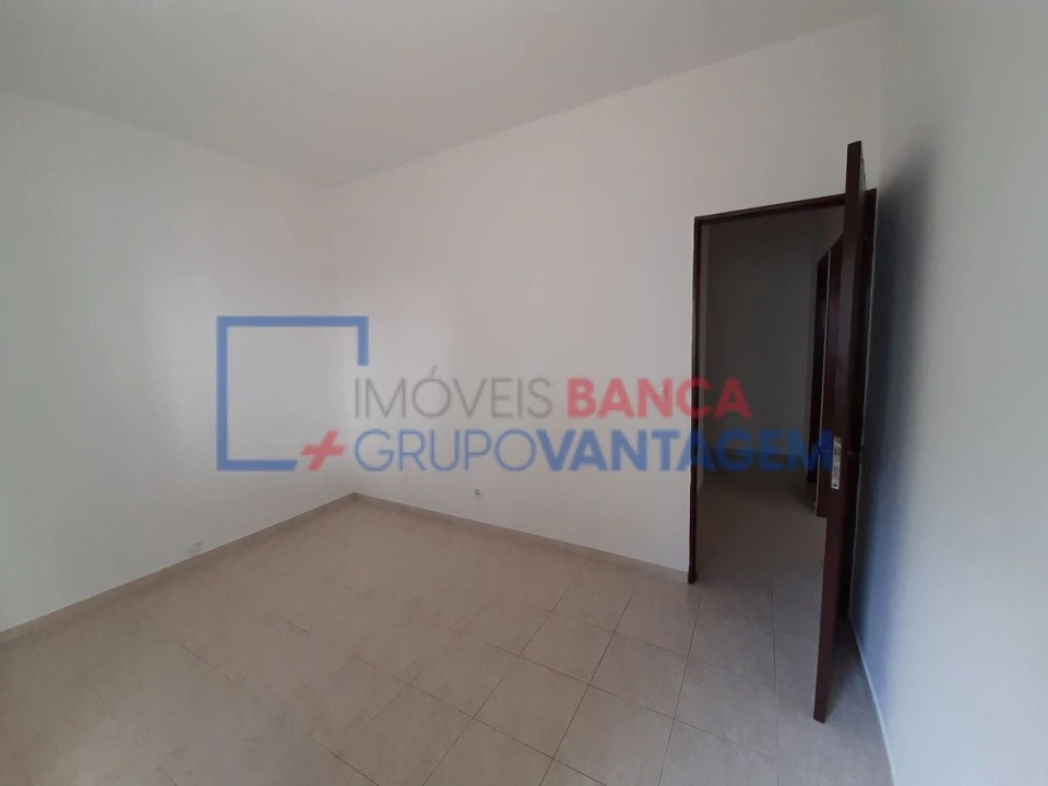 Apartamento T2 para Venda em Moita Foto 12
