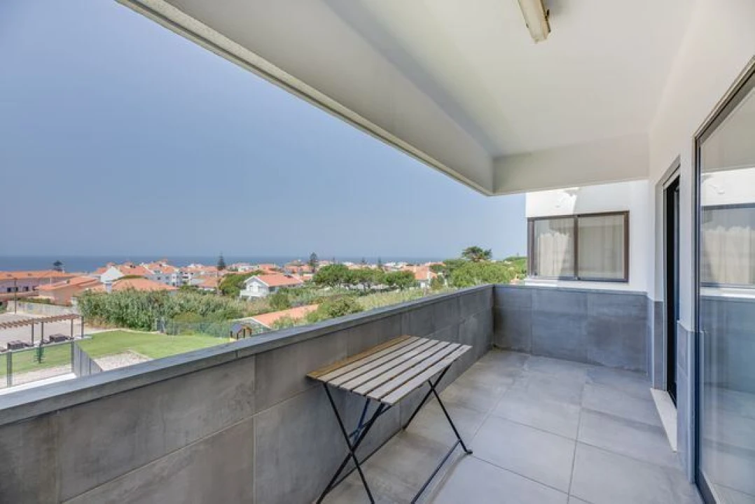 Apartamento T2 para Arrendamento em Colares Foto 1