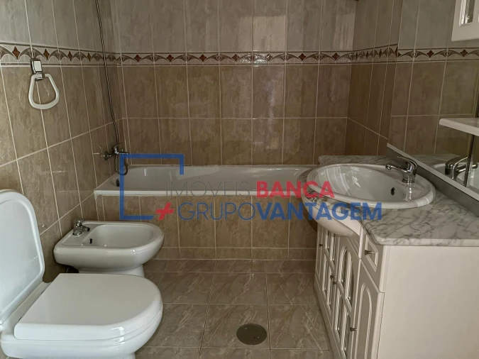 Apartamento T3 para Venda em Sandim, Olival, Lever e Crestuma Foto 15