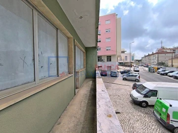 Loja para Venda em Agualva e Mira-Sintra