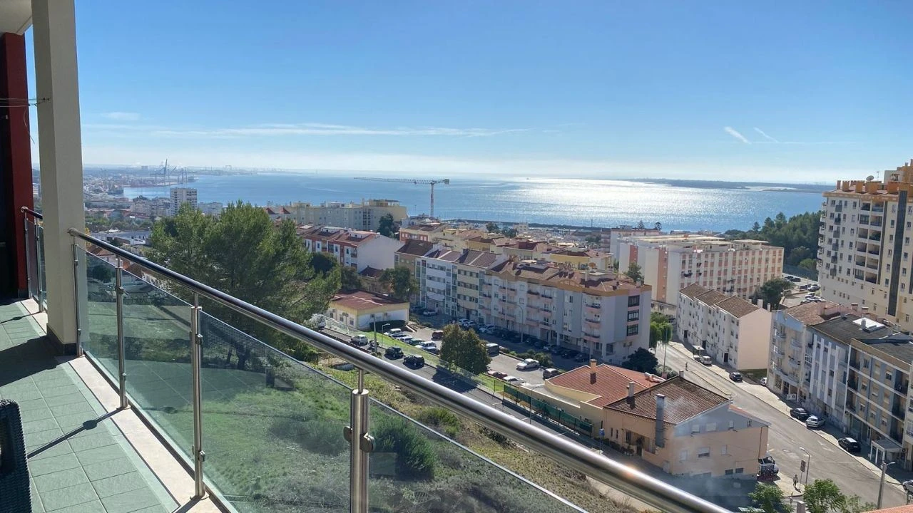 Apartamento T2 para Venda em União das Freguesias de Setúbal Foto 4