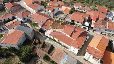 Moradia T3 para Venda em Cerejais