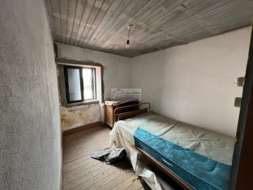 Moradia T3 para Venda em Cerejais