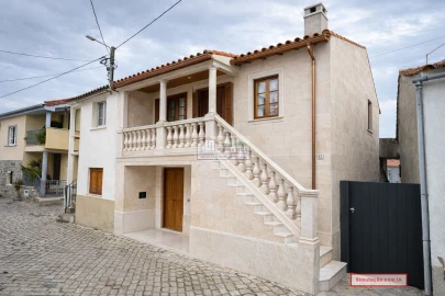 Moradia T3 para Venda em Cerejais