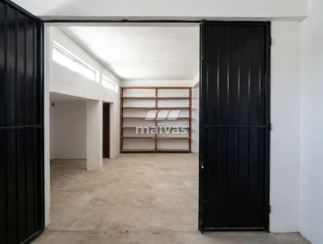 Armazém para Venda em Ponte da Barca, V.N. Muía, Paço Vedro Magalhães