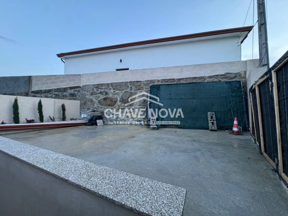 Moradia T1 para Venda em Fânzeres e São Pedro da Cova Foto 15