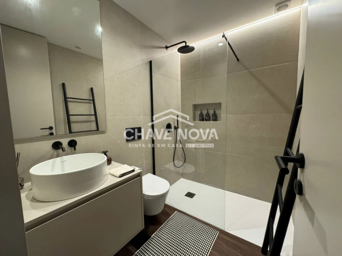 Moradia T1 para Venda em Fânzeres e São Pedro da Cova Foto 11