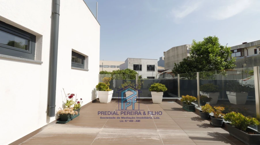 Moradia T5 para Venda em Rio Tinto Foto 19