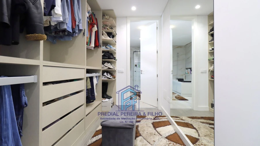 Moradia T5 para Venda em Rio Tinto Foto 24