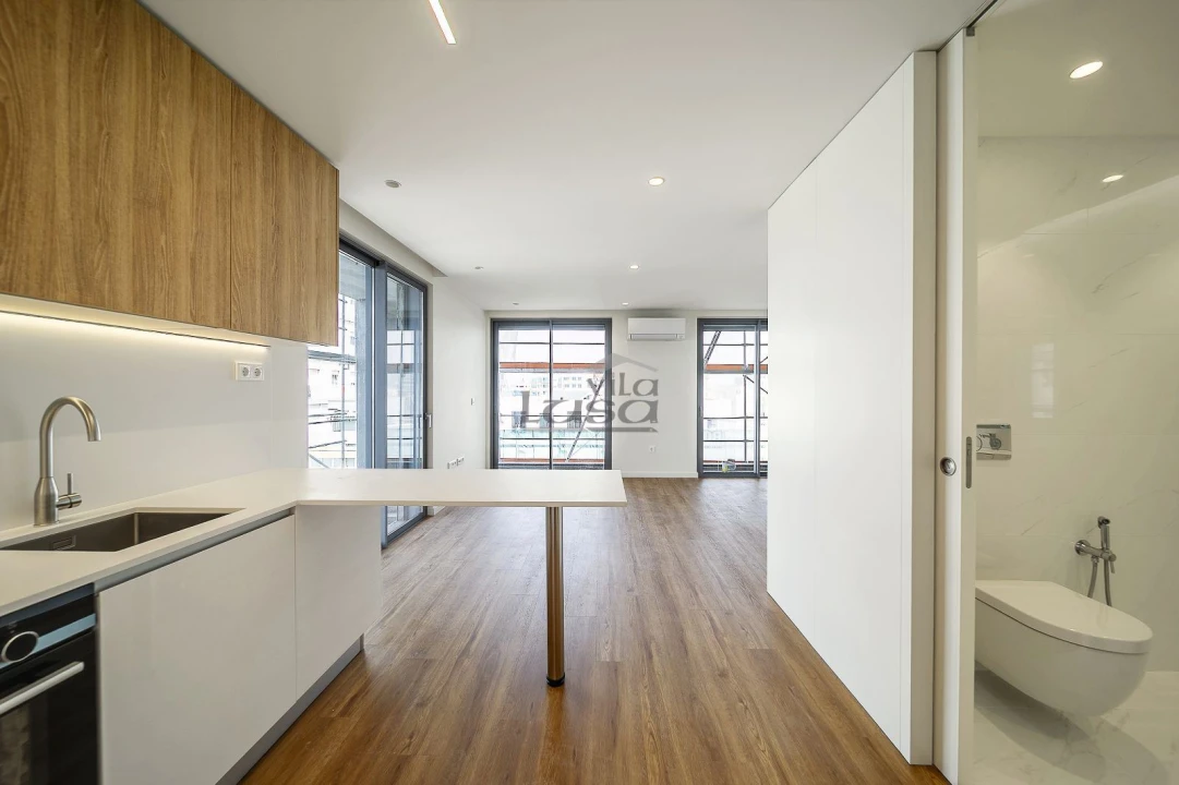 Apartamento T0 para Venda em Mafamude e Vilar do Paraíso Foto 12
