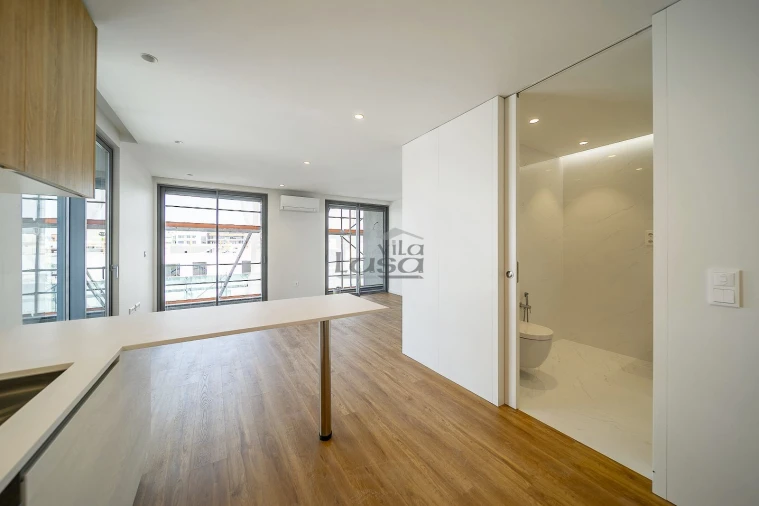 Apartamento T0 para Venda em Mafamude e Vilar do Paraíso Foto 13