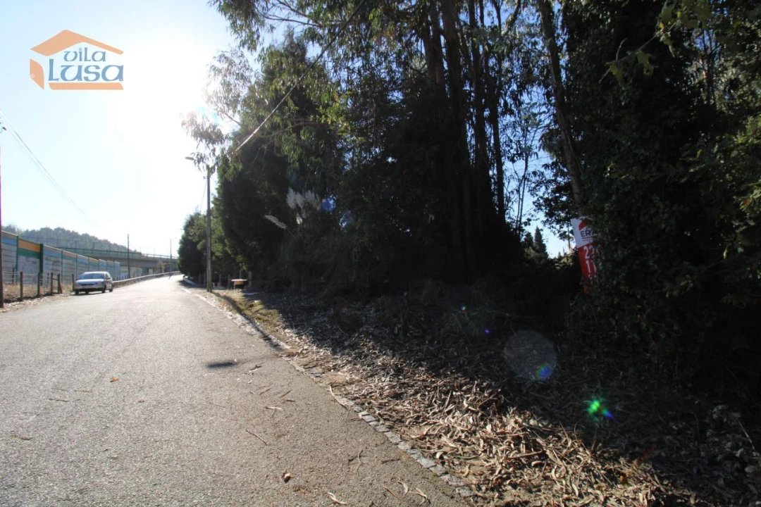 Terreno para Venda em Serzedo e Perosinho Foto 1