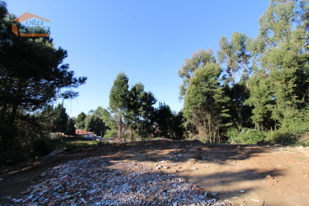 Terreno para Venda em Serzedo e Perosinho Foto 2