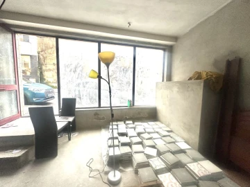 Loja para Venda em Arcozelo