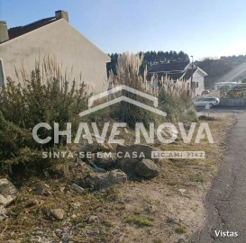 Terreno para Venda em Arcozelo
