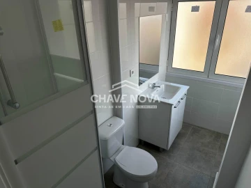 Apartamento T4 para Arrendamento em Campo de Ourique