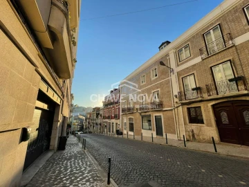Apartamento T3 para Arrendamento em Santo António