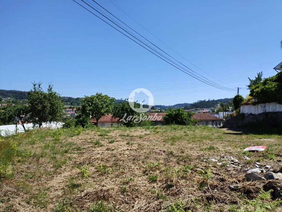 Terreno P/ Prédio para Venda em Fafe Foto 6