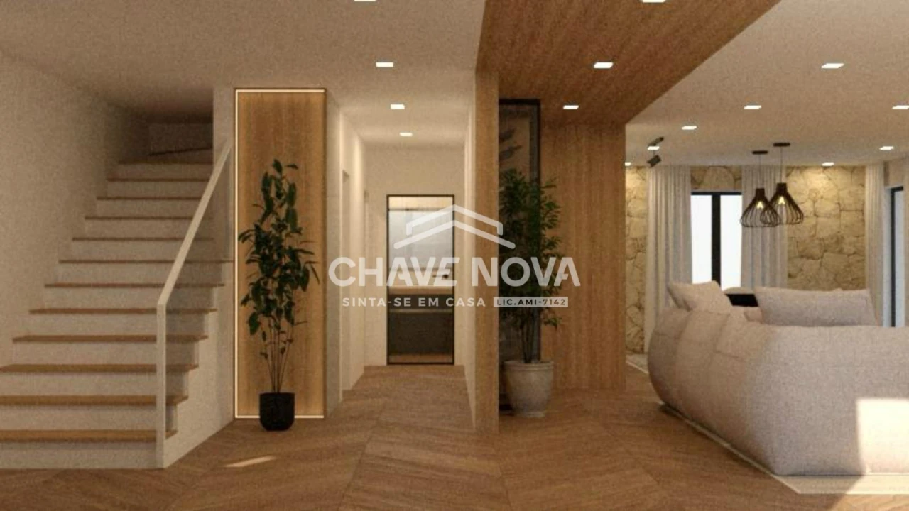 Moradia T4 para Venda em São Mamede Foto 4