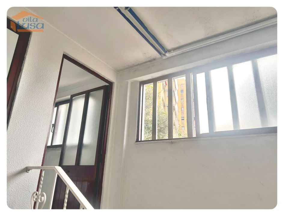 Loja para Arrendamento em Rio Tinto Foto 15