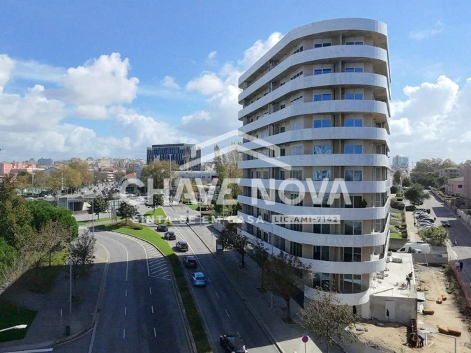 Apartamento T1 para Arrendamento em Ramalde Foto 12