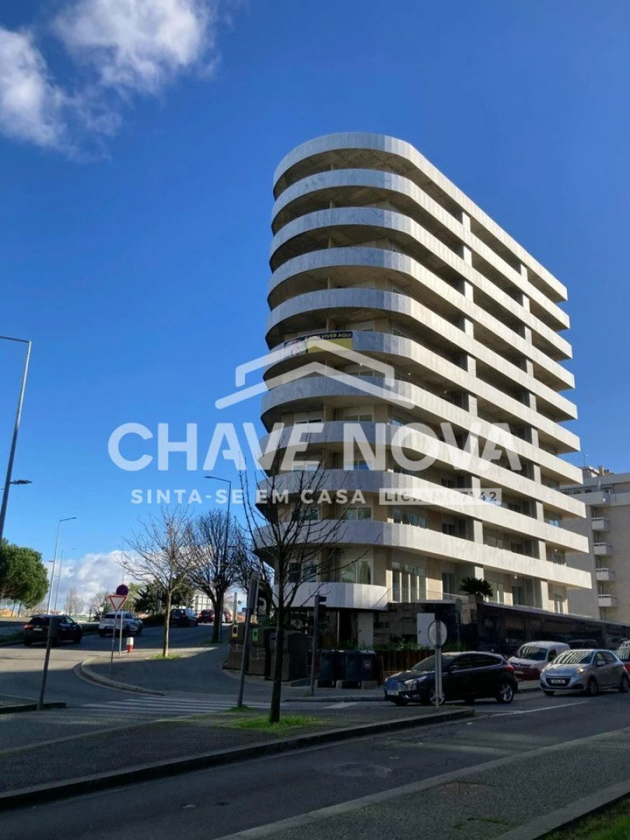 Apartamento T1 para Arrendamento em Ramalde Foto 16