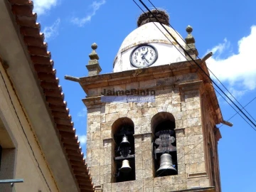 Moradia T5 para Venda em Escalhão