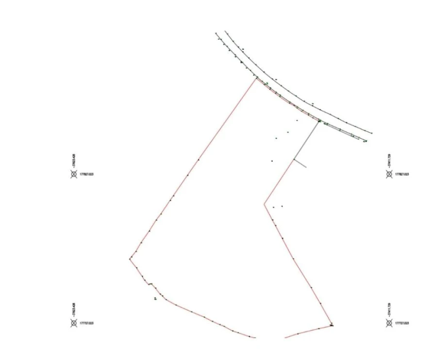 Terreno para Venda em Castêlo da Maia Foto 9